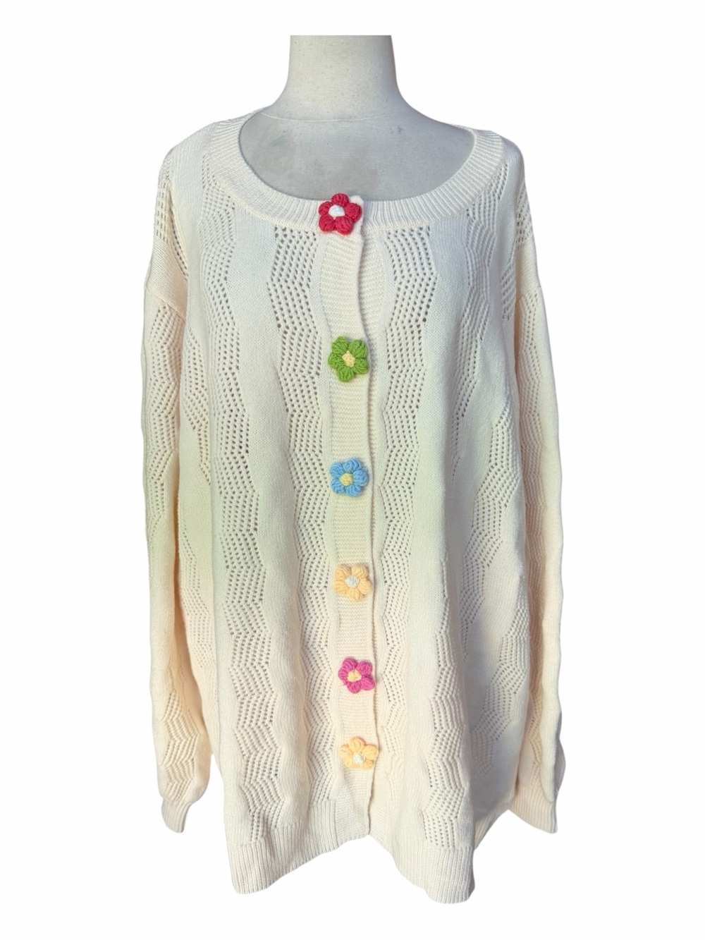 NWT BloomChic Super Soft Cream 3D Crochet Floral Button Pointelle Chevron/Zigzag